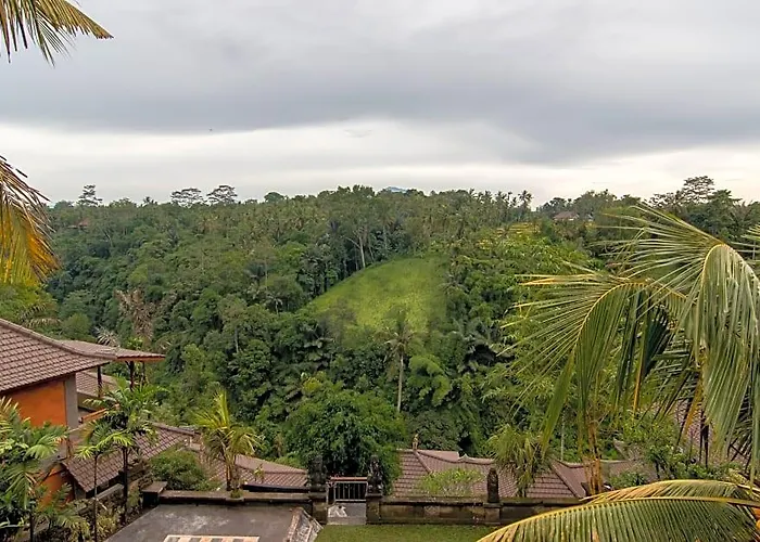 Ulun - Chse Certified 4*